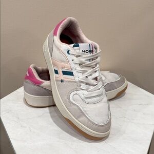 🔥HOFF Women's Pink and White Sneakers🔥